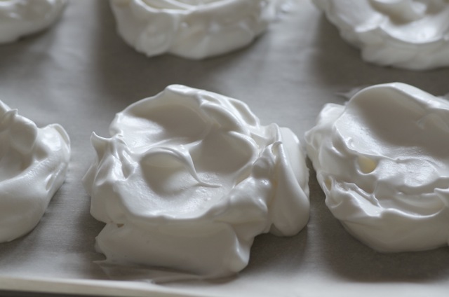 pavlova nests on the pan